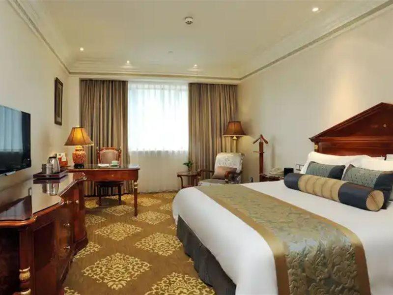 Crowne Plaza Shanghai Nanjing Road By Ihg Eksteriør bilde Deluxe Room