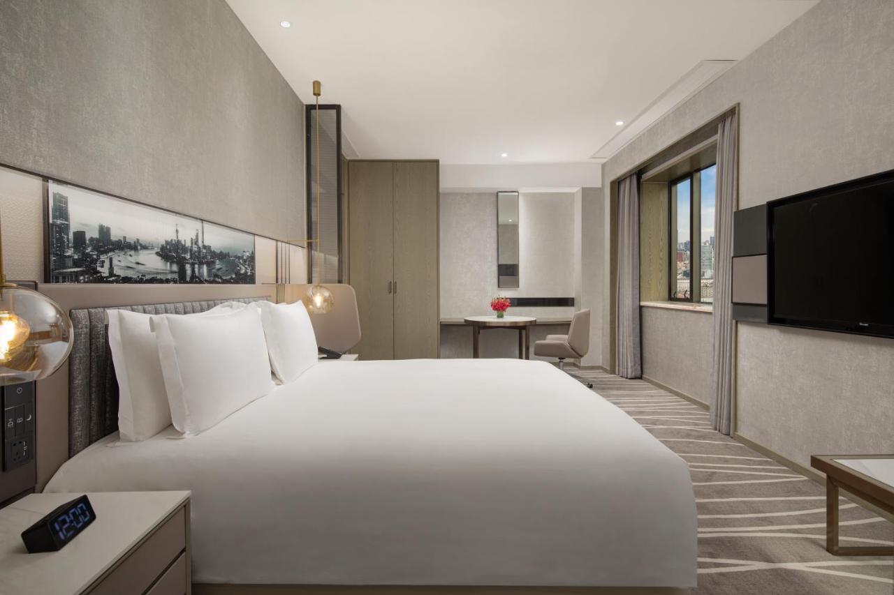 Crowne Plaza Shanghai Nanjing Road By Ihg Eksteriør bilde Deluxe King