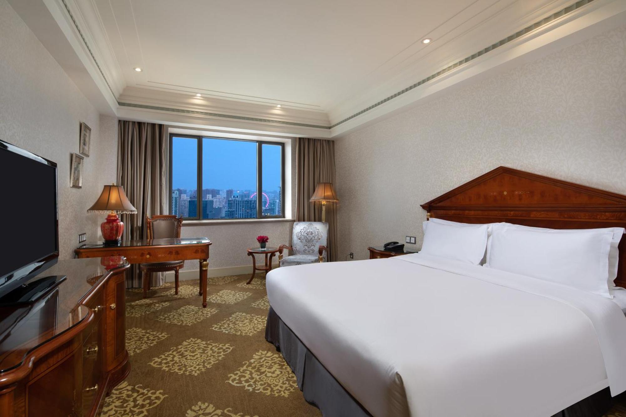 Crowne Plaza Shanghai Nanjing Road By Ihg Eksteriør bilde A room at the hotel
